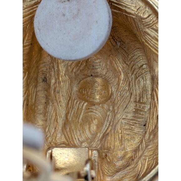 Givenchy 1970’s Modernist Three Dimensional Matte Gold Highlight Earrings - Picture 4 of 5